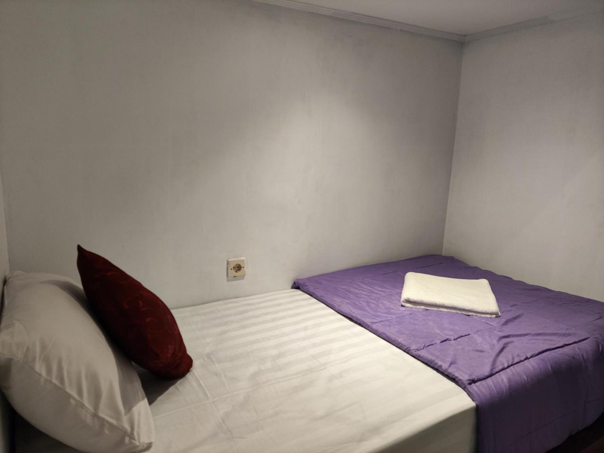 Ega S Hostel Batununggul Eksteriør bilde